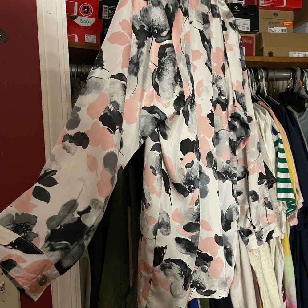 Dress barn blouse, size XL, multi color